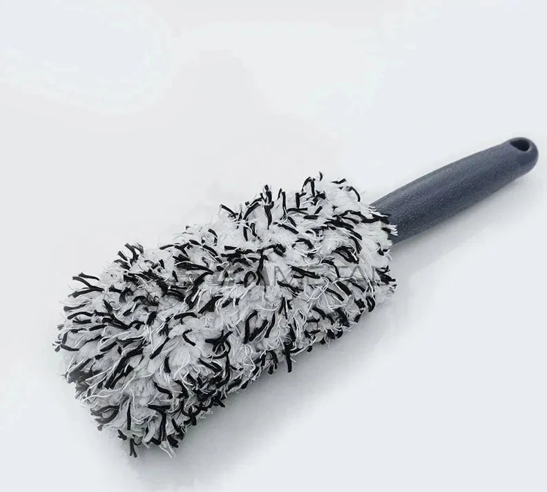 Brosse jantes en microfibre